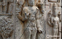 Sri Tiruvelukkai Sri Azhagiya ...