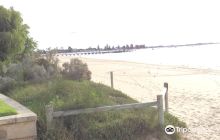 洛里厄特海滩