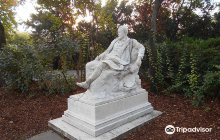 J.E.Schindler Statue