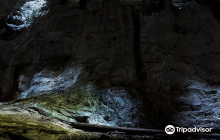 Radeasa Fortress Cave