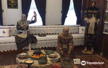 Usak Ataturk Ve Etnografya Muz...