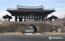 Kaesong Namdaemun