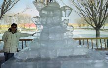 博斯腾湖沙漠主题公园滑雪场