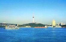 武汉轻工大学(南门)