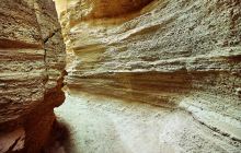 罗布泊雅丹大峡谷