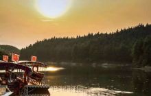 罗山湖水上民族风情岛