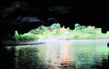 通天地下河景区