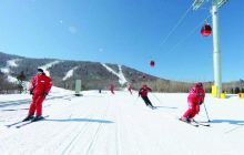 亚布力青云滑雪场