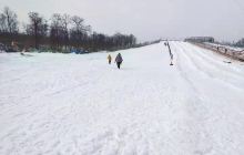雁鸣蟹岛滑雪场