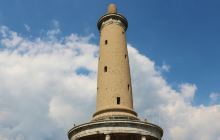 白玉山塔(忠塔)